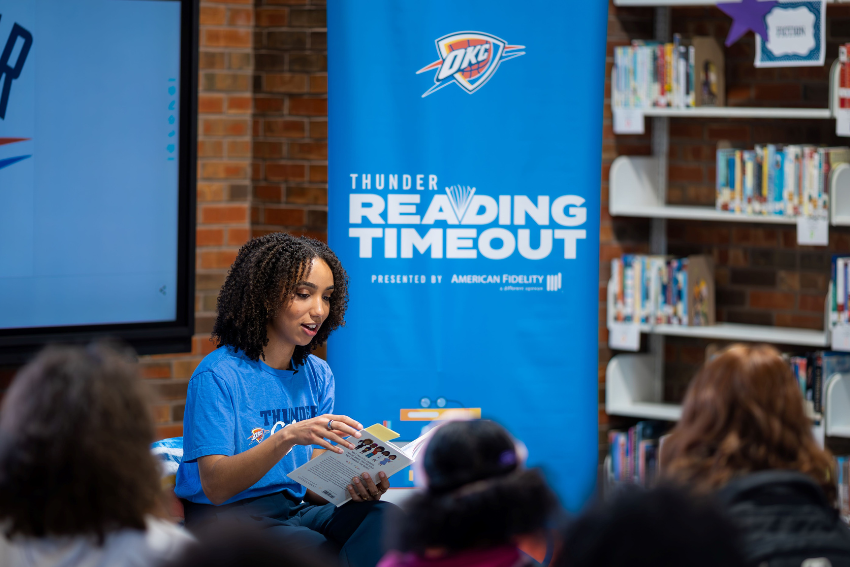 okc-velocity-rolling-thunder-book-bus-rolls-into-rogers-middle-school